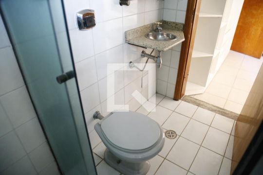 Banheiro de apartamento para alugar com 1 quarto, 20m² em Jardim Cidade Pirituba, São Paulo