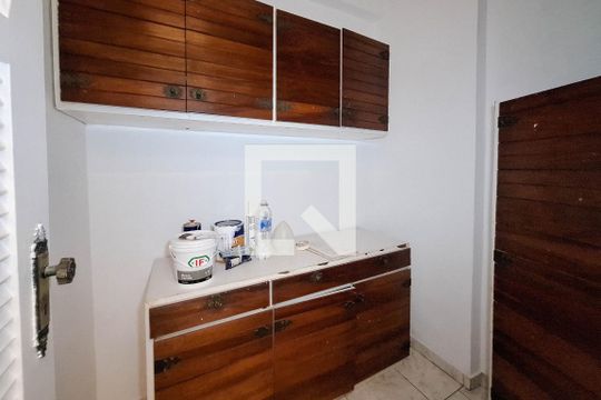 Quarto de Serviço de apartamento à venda com 3 quartos, 100m² em Icaraí, Niterói
