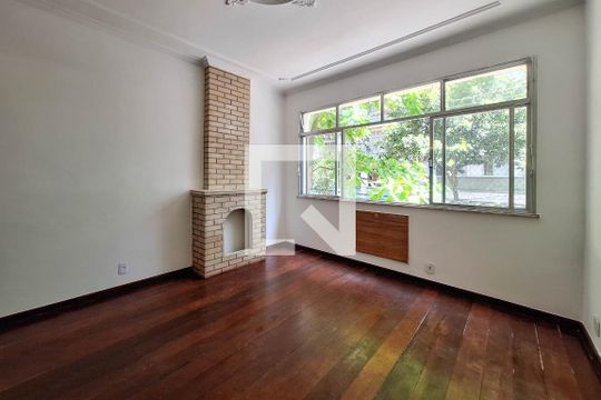 Sala de apartamento à venda com 3 quartos, 100m² em Icaraí, Niterói