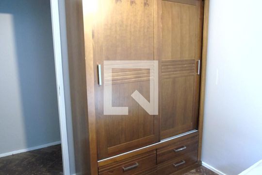 Detalhe Quarto 2 de apartamento para alugar com 2 quartos, 45m² em Santa Teresa, Rio de Janeiro
