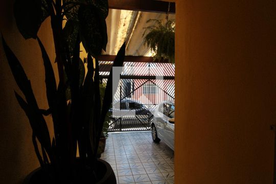 Garagem de casa à venda com 3 quartos, 215m² em Vila Guilhermina, São Paulo
