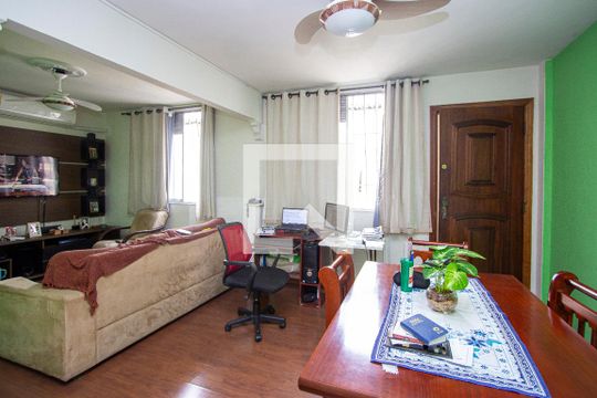 Sala de apartamento à venda com 2 quartos, 55m² em Barreto, Niterói