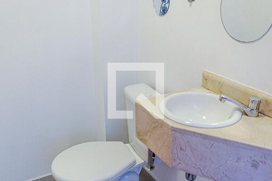 Lavabo de apartamento para alugar com 3 quartos, 136m² em Jardim Bela Vista, Santo André