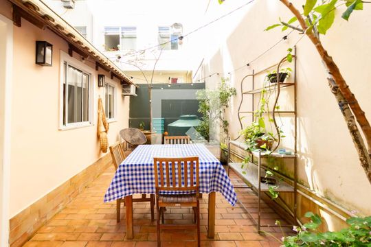 Varanda de casa de condomínio para alugar com 1 quarto, 40m² em Gávea, Rio de Janeiro