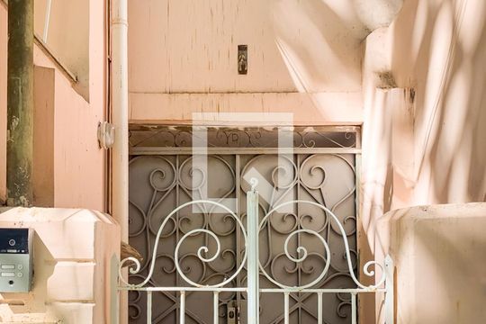 Fachada de casa de condomínio para alugar com 1 quarto, 40m² em Gávea, Rio de Janeiro