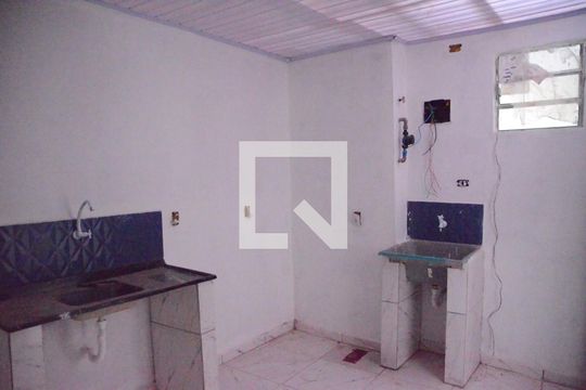 Cozinha de kitnet/studio para alugar com 1 quarto, 30m² em Conceicao, Osasco