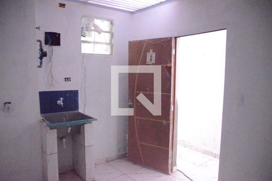 Cozinha de kitnet/studio para alugar com 1 quarto, 30m² em Conceicao, Osasco