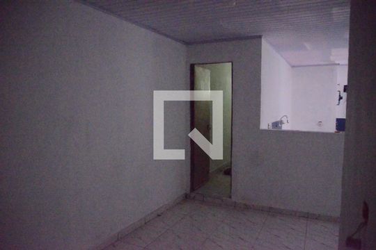 Sala de kitnet/studio para alugar com 1 quarto, 30m² em Conceicao, Osasco