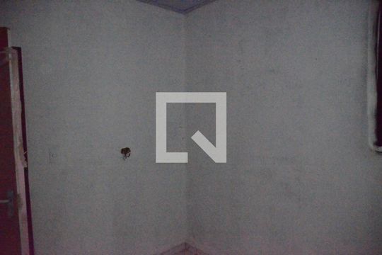 Quarto de kitnet/studio para alugar com 1 quarto, 30m² em Conceicao, Osasco