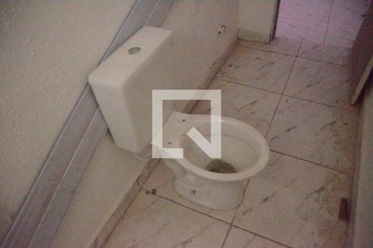 Banheiro de kitnet/studio para alugar com 1 quarto, 30m² em Conceicao, Osasco