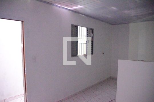 Cozinha de kitnet/studio para alugar com 1 quarto, 30m² em Conceicao, Osasco