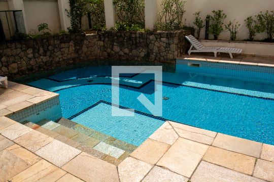 Área comum - Piscina de apartamento para alugar com 3 quartos, 130m² em Pompeia, São Paulo