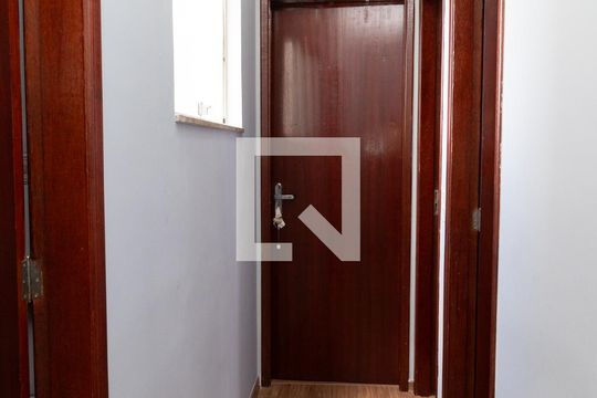 Corredor de casa à venda com 3 quartos, 187m² em Vila Buenos Aires, São Paulo