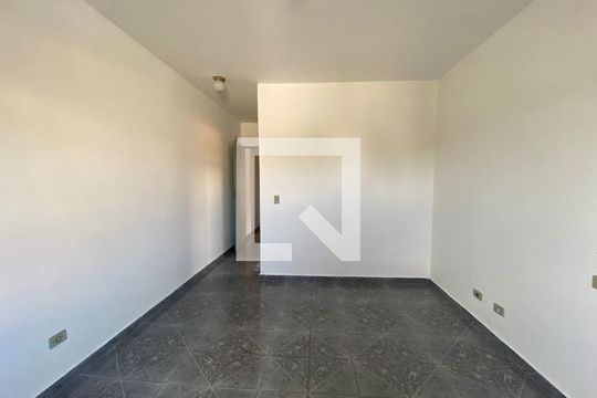 Suite  de casa à venda com 3 quartos, 120m² em Jardim Cotinha, São Paulo