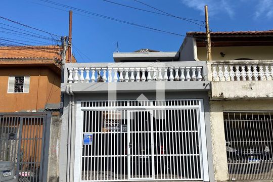 Fachada de casa à venda com 3 quartos, 120m² em Jardim Cotinha, São Paulo