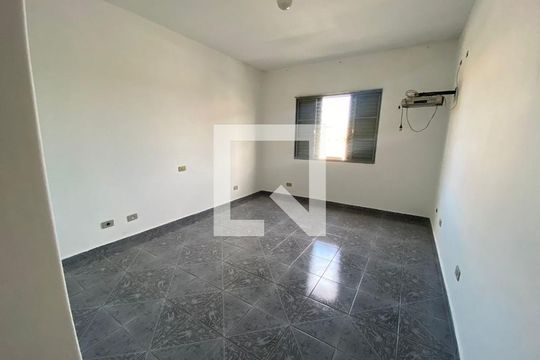Suite  de casa à venda com 3 quartos, 120m² em Jardim Cotinha, São Paulo