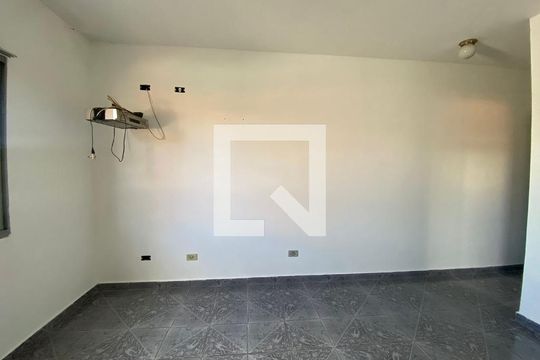 Suite  de casa à venda com 3 quartos, 120m² em Jardim Cotinha, São Paulo
