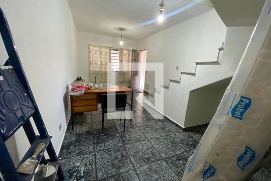 Sala de casa à venda com 3 quartos, 120m² em Jardim Cotinha, São Paulo