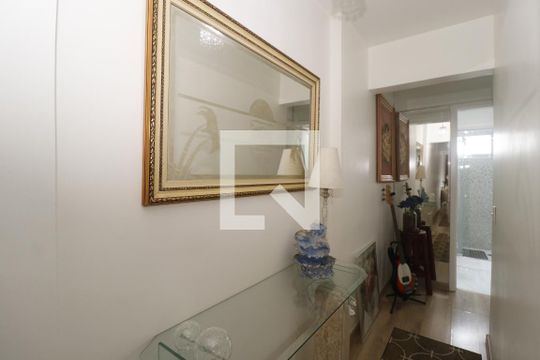 Corredor de apartamento à venda com 2 quartos, 68m² em Santana, São Paulo