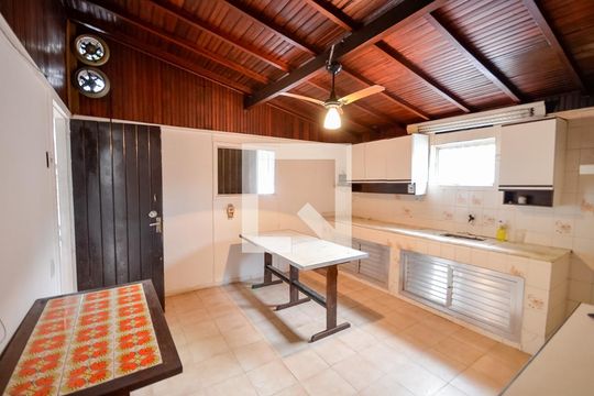 Cozinha de casa à venda com 3 quartos, 300m² em Grajau, Rio de Janeiro