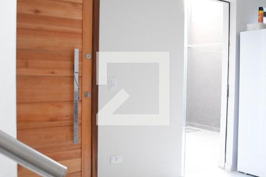 Sala de casa de condomínio para alugar com 3 quartos, 100m² em Cidade Industrial, Curitiba