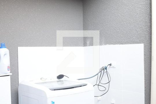 Área de Serviço de casa de condomínio para alugar com 3 quartos, 100m² em Cidade Industrial, Curitiba