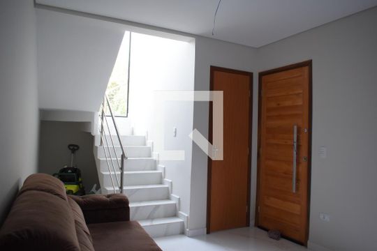Casa de Condomínio para alugar com 3 quartos, 100m² em Cidade Industrial, Curitiba
