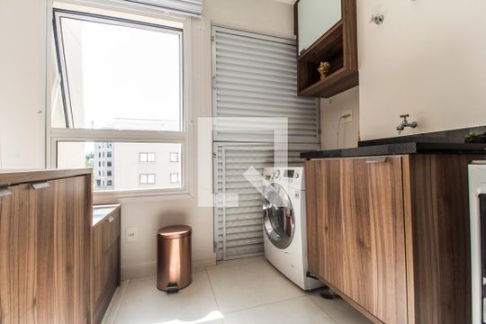 Área de Serviço de apartamento para alugar com 2 quartos, 62m² em Melville Empresarial Ii, Barueri