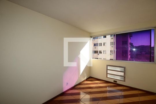 Sala de apartamento à venda com 2 quartos, 50m² em Colégio, Rio de Janeiro