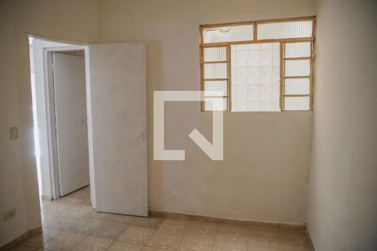Quarto 2 de casa para alugar com 2 quartos, 42m² em Vila Prudente, São Paulo