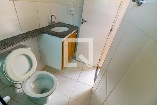 Banheiro de apartamento à venda com 2 quartos, 45m² em Jardim Paris, São Paulo