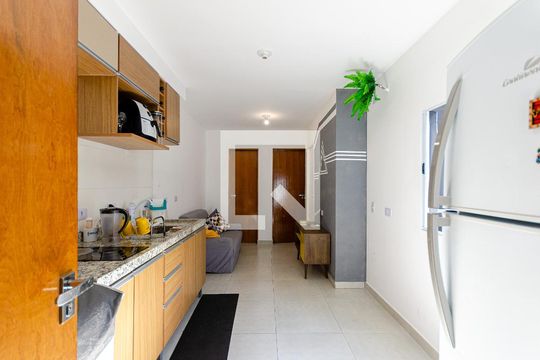 Cozinha de apartamento à venda com 2 quartos, 35m² em Vila Pereira Cerca, São Paulo