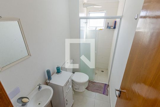 Banheiro de apartamento à venda com 2 quartos, 35m² em Vila Pereira Cerca, São Paulo