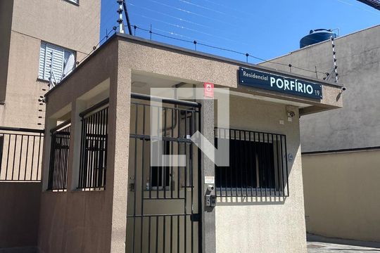 Fachada de apartamento para alugar com 2 quartos, 55m² em Vila São Rafael, Guarulhos