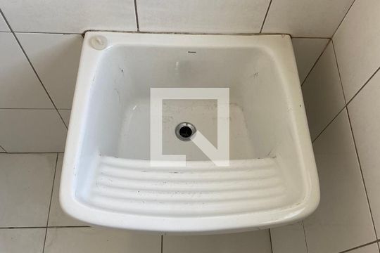 Lavanderia de apartamento para alugar com 2 quartos, 55m² em Vila São Rafael, Guarulhos