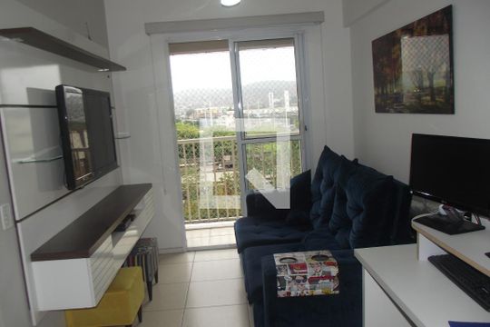 Sala de apartamento à venda com 2 quartos, 52m² em Del Castilho, Rio de Janeiro