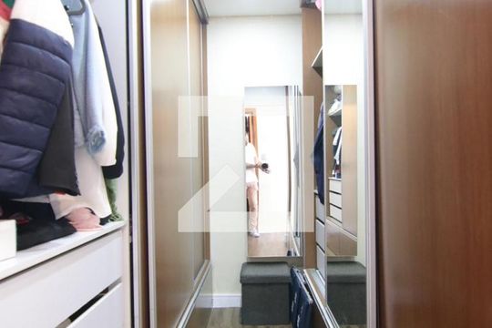 Closet de casa à venda com 3 quartos, 144m² em Cidade Patriarca, São Paulo