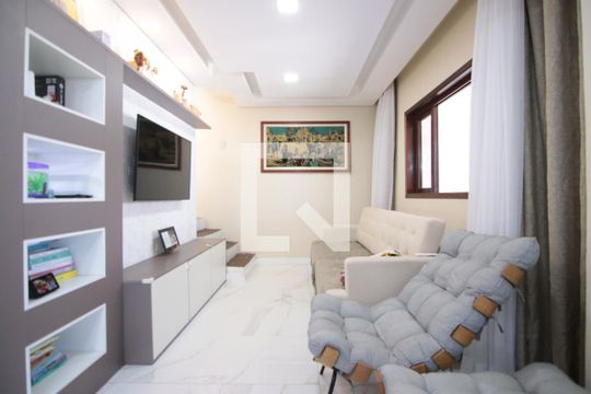 Casa à venda com 3 quartos, 144m² em Cidade Patriarca, São Paulo