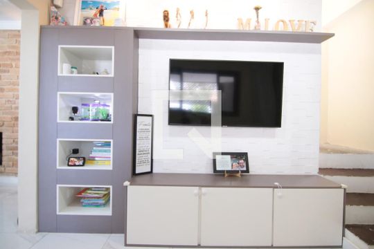 Sala de casa à venda com 3 quartos, 144m² em Cidade Patriarca, São Paulo