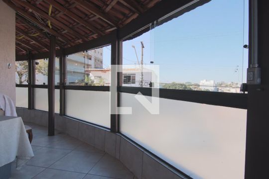 Varanda de casa à venda com 3 quartos, 144m² em Cidade Patriarca, São Paulo