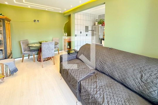 Sala de TV de apartamento para alugar com 2 quartos, 72m² em Ingleses do Rio Vermelho, Florianópolis