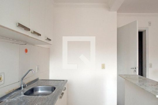 Cozinha de apartamento à venda com 2 quartos, 55m² em Teresópolis, Porto Alegre