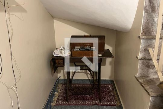 Escada de casa à venda com 3 quartos, 270m² em Vila do Bosque, São Paulo
