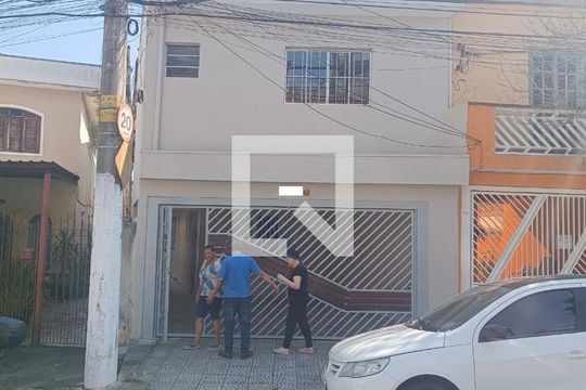 Fachada de casa para alugar com 4 quartos, 130m² em Jardim Marília, São Paulo