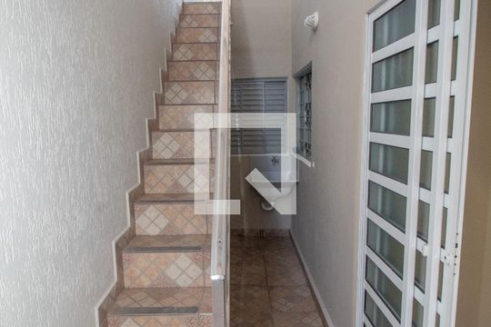 Área de Serviço de casa para alugar com 4 quartos, 130m² em Jardim Marília, São Paulo