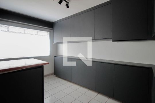 Sala/Quarto de apartamento para alugar com 1 quarto, 20m² em Bela Vista, São Paulo
