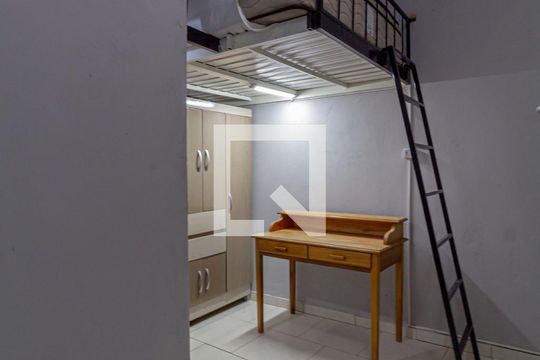 Quarto/Cozinha de kitnet/studio para alugar com 1 quarto, 15m² em Santa Efigênia, Belo Horizonte