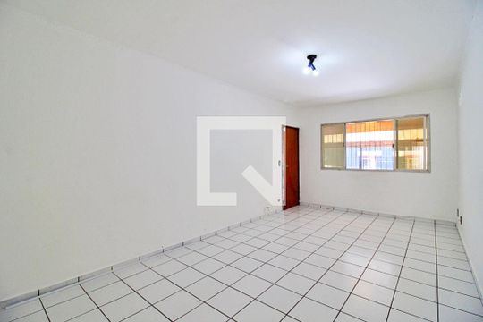 Casa à venda com 3 quartos, 147m² em Santa Maria, Santo André