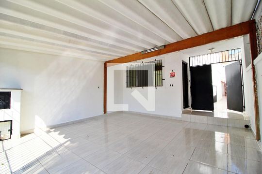 Garagem de casa à venda com 3 quartos, 147m² em Santa Maria, Santo André
