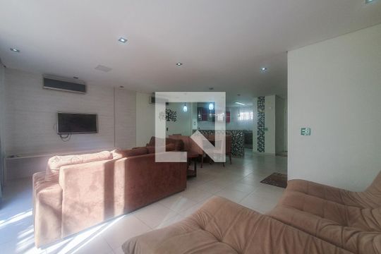 Sala de casa para alugar com 4 quartos, 219m² em Jardim Tres Marias, Guarujá
